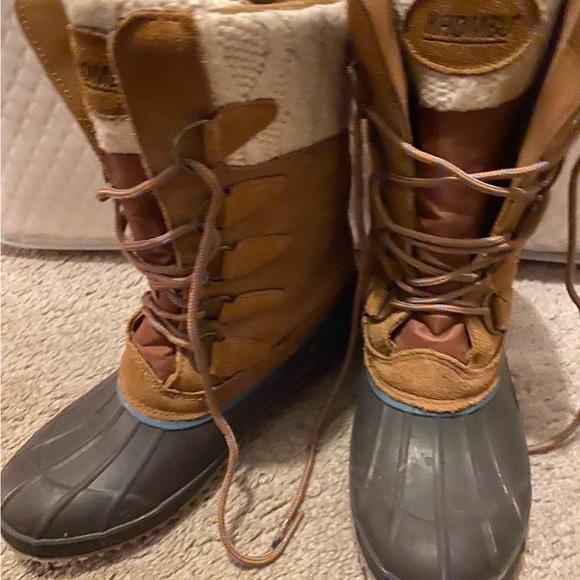 Khombu boots size 9 good condition like new - Picture 2 of 4